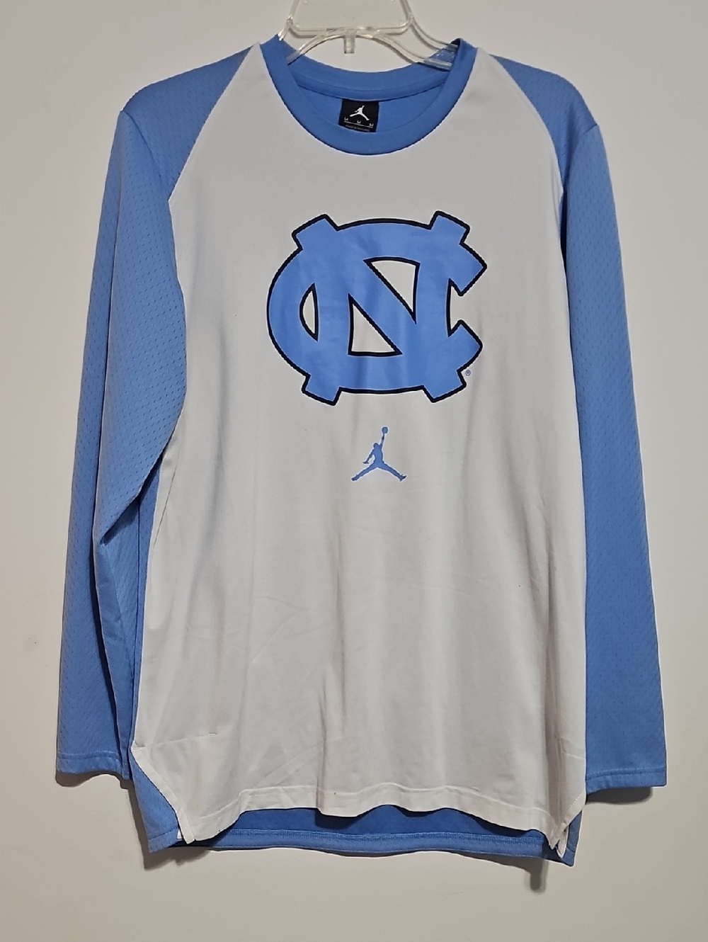 Jordan LongSleeve Tee White & Carolina Blue Raglan Style Baseball UNC TARHEELS M